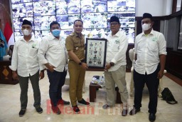 Eri Cahyadi Terima Penghargaan Tokoh Muda Nahdliyin Inspiratif 2021