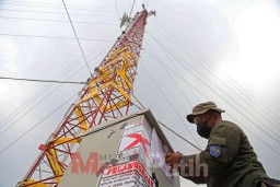 Tak Ber-IMB, Satpol PP Segel 5 Menara Telekomunikasi