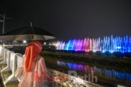Uji Coba Jembatan Suroboyo Bagi Pejalan Kaki