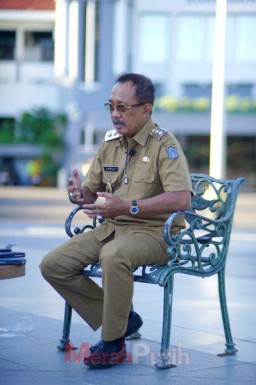 Catat! Seragam Sekolah Gratis bagi Siswa MBR di Salurkan Desember Ini