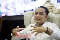 Hadapi Ancaman Omicron dari PTM 50 Persen hingga Pembatasan Wisata