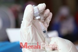 Camat dan Lurah Diminta Sediakan Vaksin Booster di Balai RW