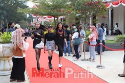 Mejeng Nang Suroboyo Jadi Wadah Kreasi Anak Muda di Bidang Fashion