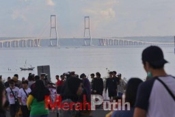 Ciamik Car Free Day di Jembatan Suroboyo