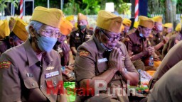 Usai Upacara HUT RI ke 77, Wali Kota Eri Janji Bahagiakan Veteran Surabaya