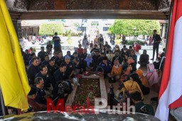 NasDem Jatim Ziarah ke Makam Bung Karno Diikuti Pengurus dan Kader Partai