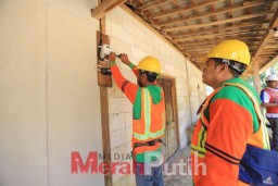 PLN Sambung 36 Dusun Belum Berlistrik di Jawa Timur