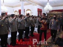 Presiden Jokowi Sentil Gaya Hidup Mewah Anggota Polri