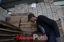 Kualitas Paving K300 Produksi MBR Surabaya Diklaim Ciamik untuk Jalan!