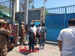 Satu Komando, Pabrik Sosis Nambangan Surabaya Bakal Dilaporkan Terkait Dugaan Pencemaran Lingkungan!