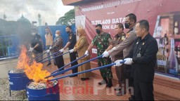 Bea Cukai Madura Musnahkan 11,7 Juta Batang Rokok dan 618,25 liter Minol Ilegal