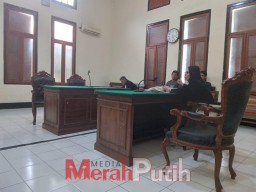 Gelapkan Iphone XR milik pelanggan, Joko Meringkuk ke Tahanan
