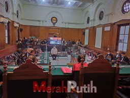 Tragedi Kanjuruhan, Tiga Polisi Dituntut 3 Tahun Penjara