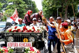 Raih Adipura Kencana 2022, Satgas Kebersihan hingga Warga Surabaya Ungkapkan Rasa Bangga!