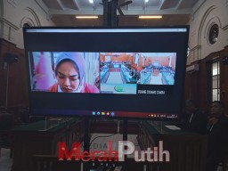 Tok,.Selebgram Medina Zein Divonis 2 Tahun Penjara