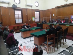 Terbukti Bersalah, Dua Kurator Rochmad dan Wahid Tidak Ditahan
