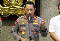 Kapolri Mutasi 513 Pati dan Pamen Ini Daftar Lengkapnya