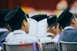 Perbedaan ibadah mahdhah dan ibadah ghairu mahdhah