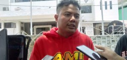 Baca juga : AMI Geruduk KPU Surabaya Persoalkan Dugaan Oknum Caleg Berijazah SMP