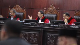 Memperdebatkan Sifat Putusan MK