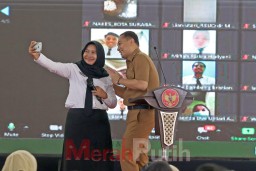 Senyum Sumringah, 2.086 SK Pengangkatan PPPK Surabaya