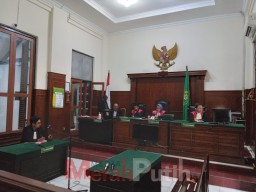 Tak Terima Dikatakan Kirik, 6 Pemuda Saling Baku Hantam di Pasar Benowo