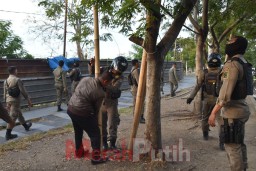 PKL di Jalan Kertomenanggal Ditertibkan Dipandang Ganggu Pengguna Jalan hingga Timbulkan Kemacetan