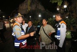 Baca juga : Dishub Surabaya Tindak Tegas Jukir Liar di Kota Lama