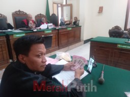 Baca juga : In'amul Hasan Terjerat kasus Peredaraan Uang Palsu