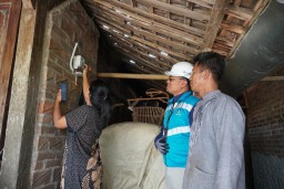 Penyambungan Listrik Bagi Masyarakat Tidak Mampu di Wilayah 3T