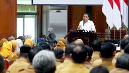 Camat-Lurah Ditekankan Ubah Mindset Prioritaskan Kebutuhan Warga