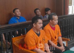 Jual Beli 8.200 Benur Ilegal, Suryadi-Sucipto jadi Pesakitan di Pengadilan