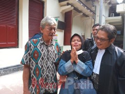 Hakim Vonis Lepas Pasutri Sugeng-Siti dari Pidana Penyerobotan Rumah