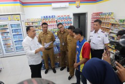 Pemilik Usaha di Surabaya Wajib Miliki Izin Parkir