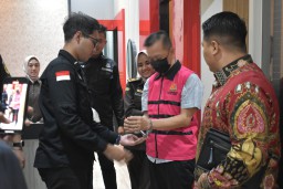 Kejari Tanjung Perak Tersangkakan Komisaris PT DJA Terkait Dugaan Korupsi Kredit Fiktif Rp7,9 Miliar