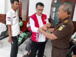 Baca juga : Sidang Kasus Penganiayaan Jemy Peno Terungkap dari Pesta Ultah Hingga Miras