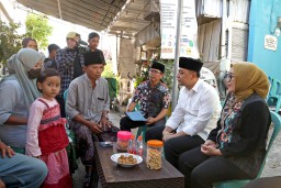 Takziah ke 4 Rumah Korban Ponpes Al Khoziny