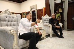 Eri Cahyadi Pastikan beri Bantuan UKT Mahasiswa PTS Keluarga Miskin Desil 1–5