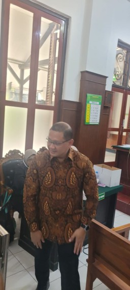 Hakim Tegur Kadindik Jatim soal Cara Tanggapi Isu Negatif, Uang Rp20,5 Juta Jadi Sorotan Sidang
