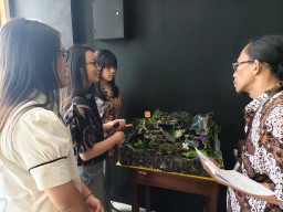 SMA NSA Surabaya Kembangkan Eco-Art Project Tekankan Belajar Sains Jaga Lingkungan