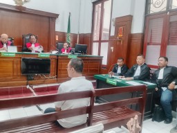 Kasus Pengosongan Rumah Nenek Elina Mulai Disidangkan Terdakwa Siapkan Eksepsi