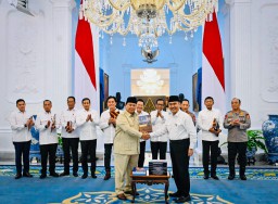 Ketika Kapolri dan Kompolnas di Persimpangan Jalan Reformasi