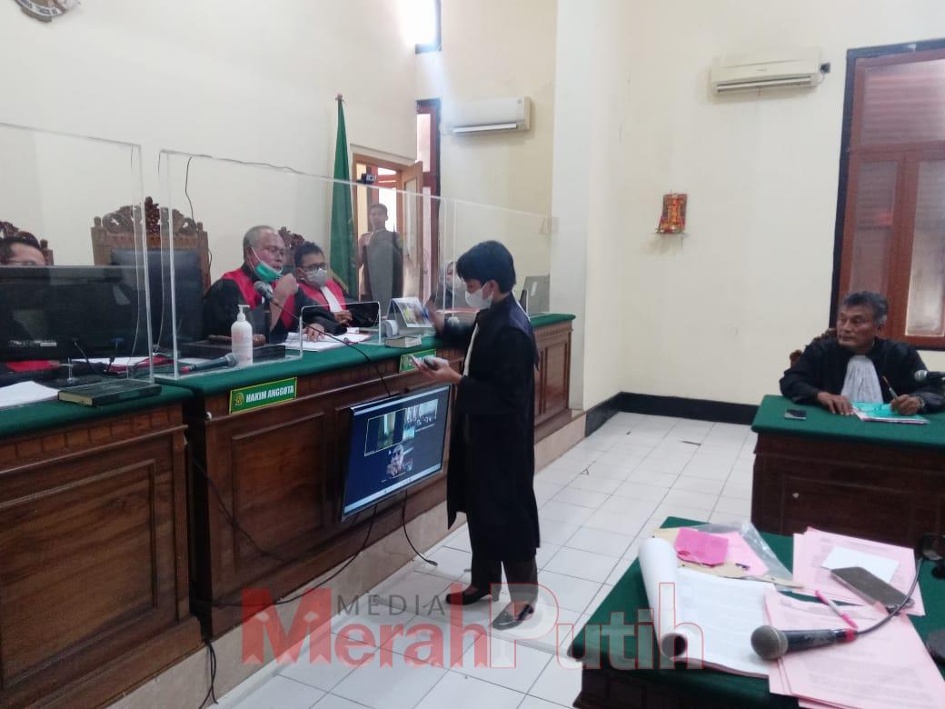 JPU menghadirkan langsung saksi penangkap Dimas Arif Sufi anggota Polrestabes Surabaya