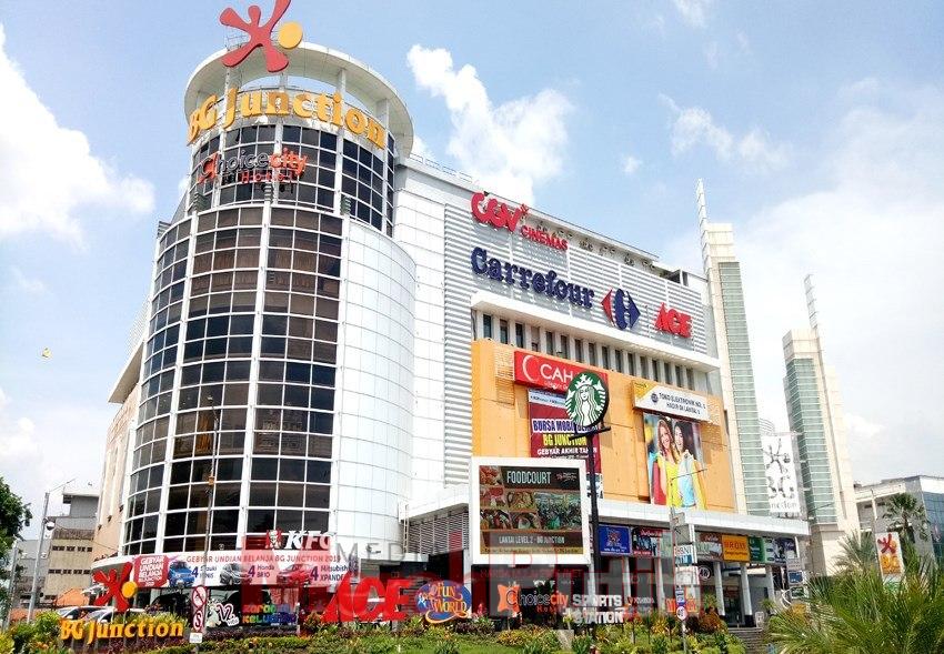 Pusat pembelanjaan mall BG Junction Surabaya I MMP I ist