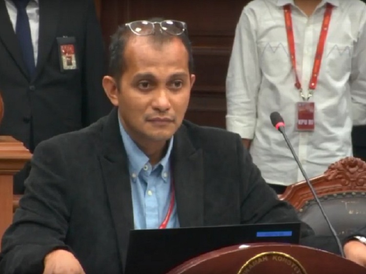 Eks Wamenkumham Prof Edward Omar Sharif Hiariej atau Eddy Hiariej ditetapkan KPK tersangka I MMP I ist
