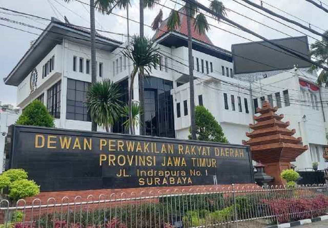 yaitu PKB menjadi partai pemenang pemilik kursi terbanyak di DPRD Jatim dengan 27 kursi. Disusul PDI Perjuangan (PDIP) dengan 21 kursi. Peringkat ketiga Partai Gerindra dengan 21 kursi I foto I MMP I ist