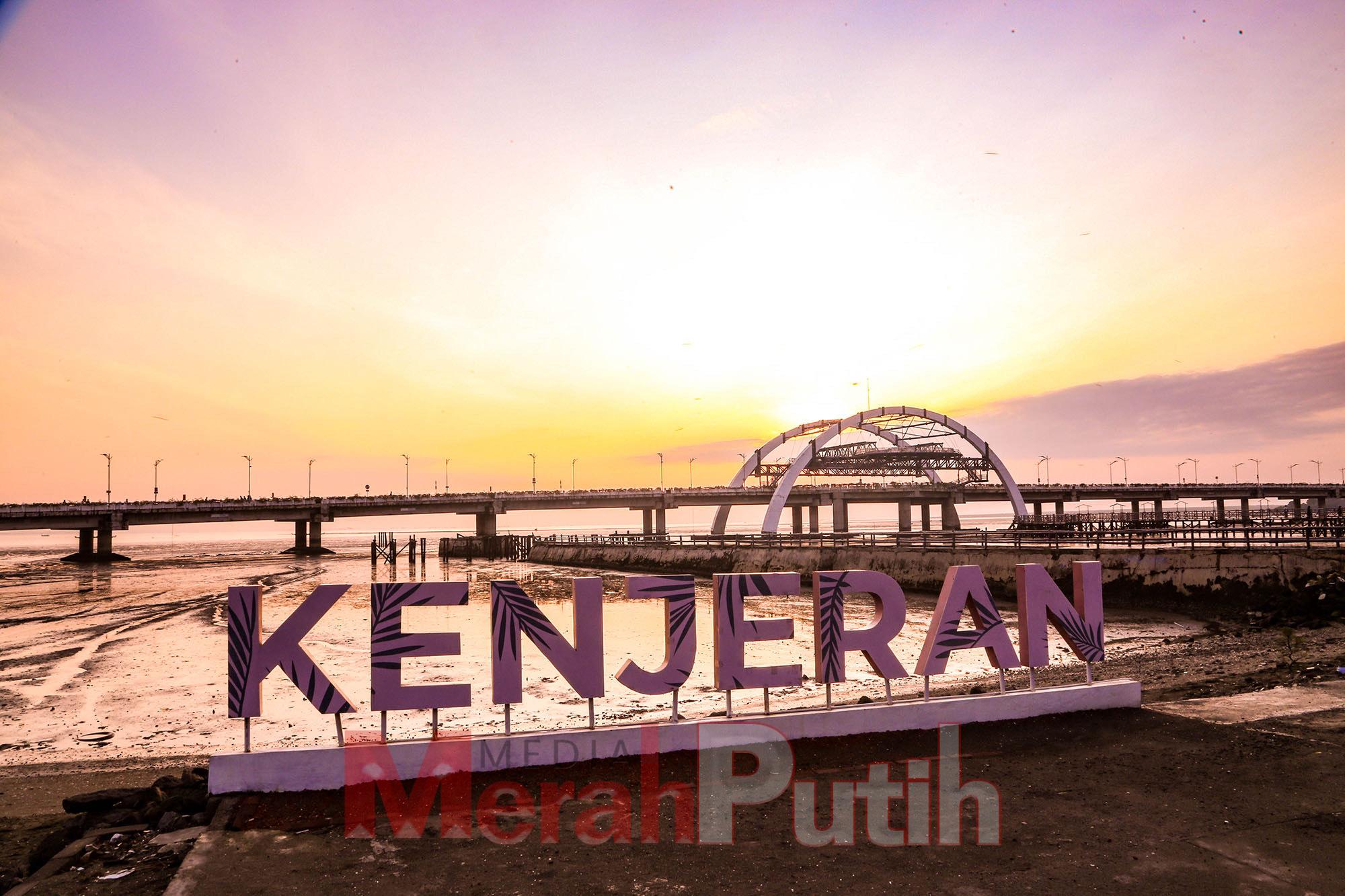 Kunjungan wisatawan mulai meningkat saat H+1 lebaran atau tepatnya di tanggal 11 april 2024. Sedangkan, pada 10 april 2024 pengunjung THP Kenjeran masih relatif landai. 