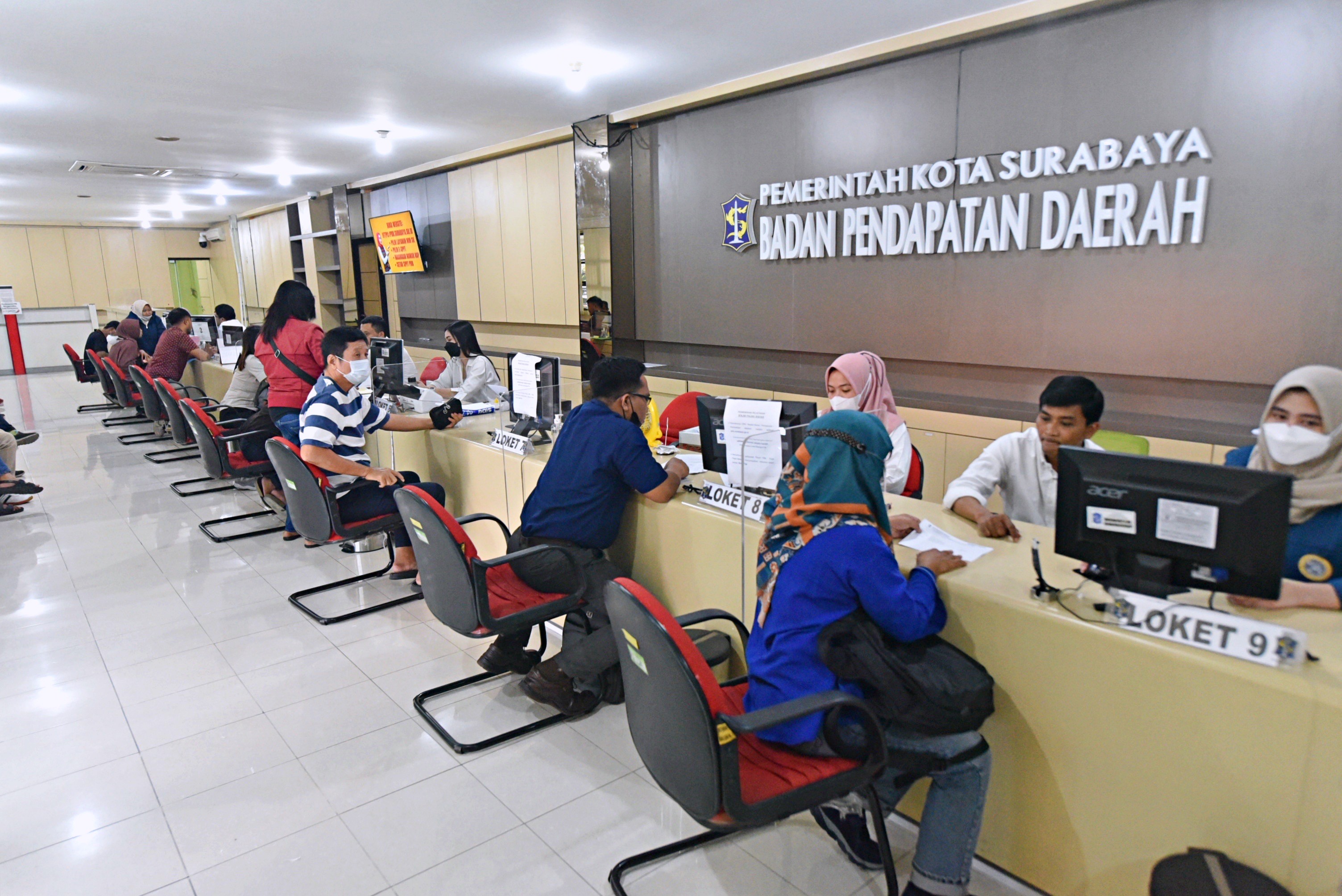 Febri mengajak masyarakat untuk segera memanfaatkan program penghapusan sanksi administratif atau denda PBB dari tahun 1994 hingga 2024. Sebab, program ini akan segera berakhir pada 30 September 2024 I MMP I dok pemkot