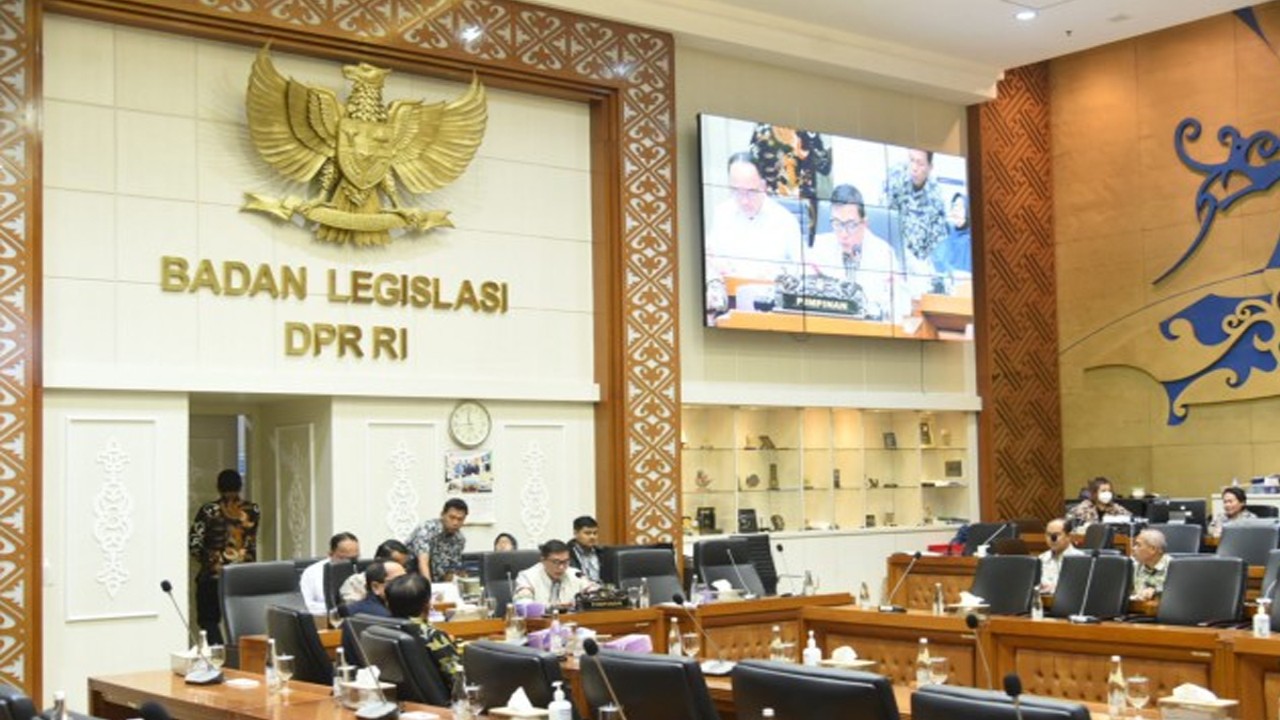 Delapan fraksi di Badan Legislasi (Baleg) DPR RI menyepakati hasil pembahasan perubahan keempat UU Pilkada pada Rabu (21/08) malam. Namun, Fraksi PDI Perjuangan di Baleg menjadi satu-satunya yang menolak hasil pembahasan revisi UU Pilkada tersebut. Kedela