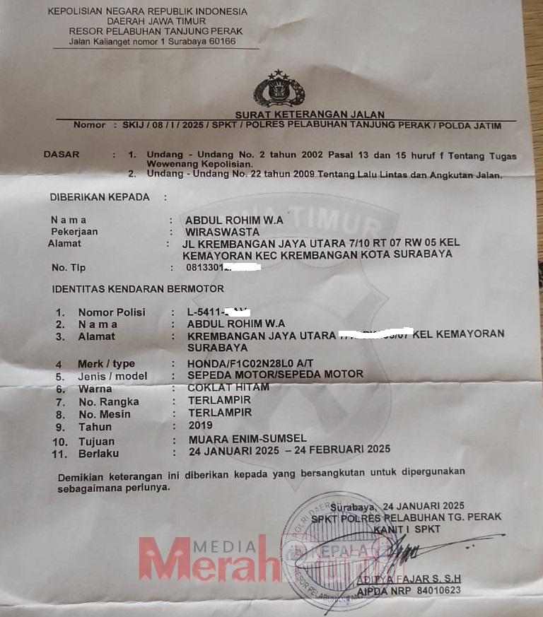 Dugaan SPKT Polres Pelabuhan Tanjung Perak menerbitkan surat keterangan jalan dengan mengenakan biaya sebesar Rp 100 ribu untuk kendaraan roda dua (R2) dan Rp 300 ribu untuk kendaraan roda empat (R4) I MMP I totok Prastyo 